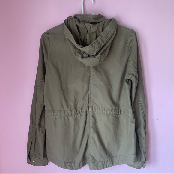 H&M light weight jacket - Picture 3 of 6